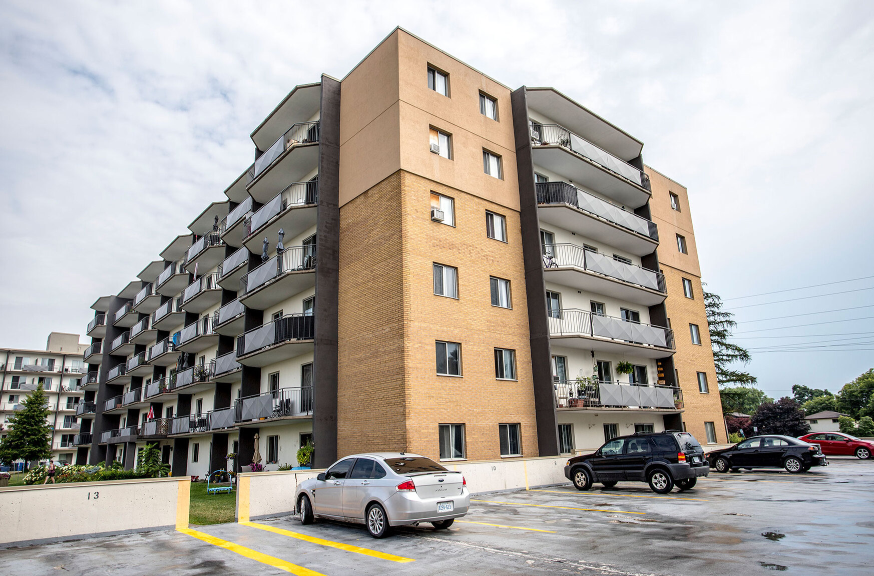Lynden Gate Estates Apartments - Photo 2