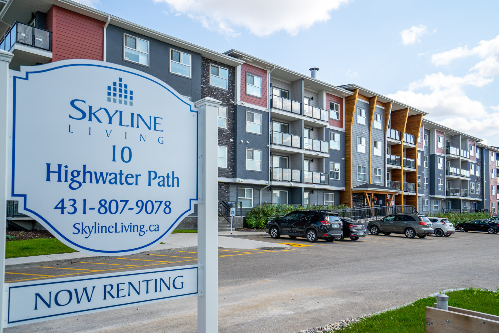 Waterford Village Apartments - Photo 2