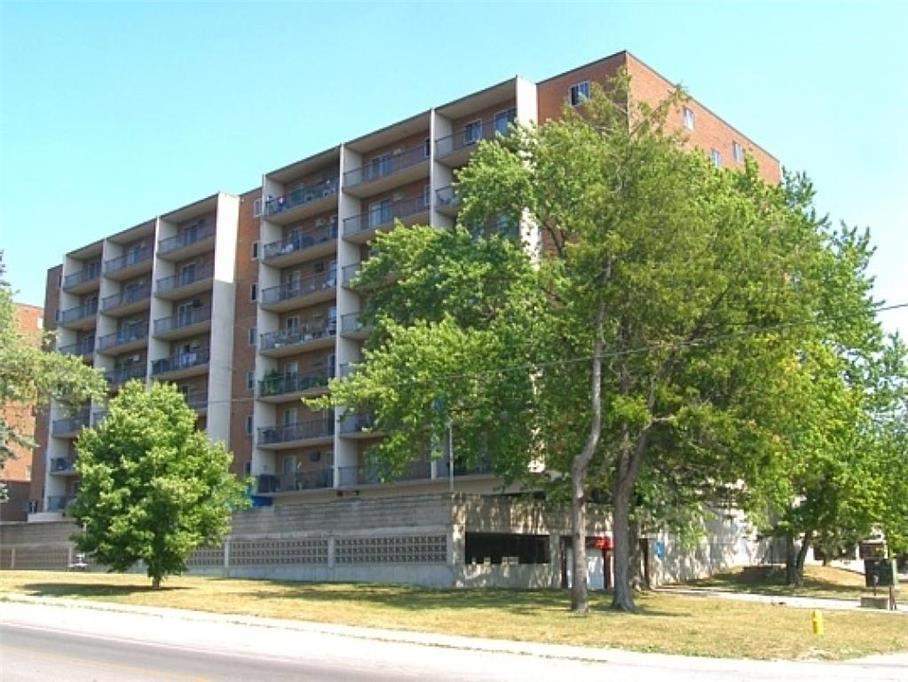 Gemini Towers Apartments - Photo 3