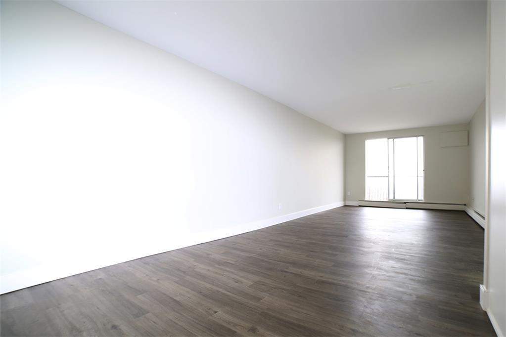 Gemini Towers Apartments - Photo 6