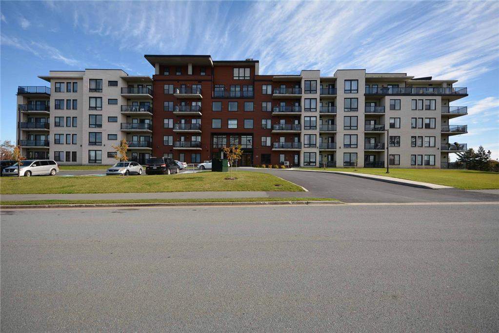 Symphony Suites Apartments - Photo 2