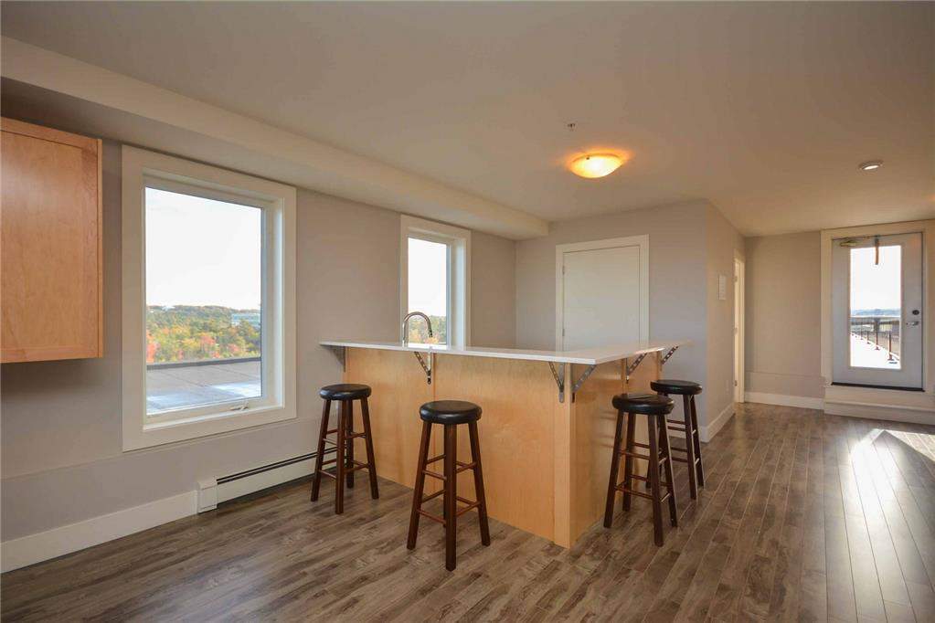 Symphony Suites Apartments - Photo 6