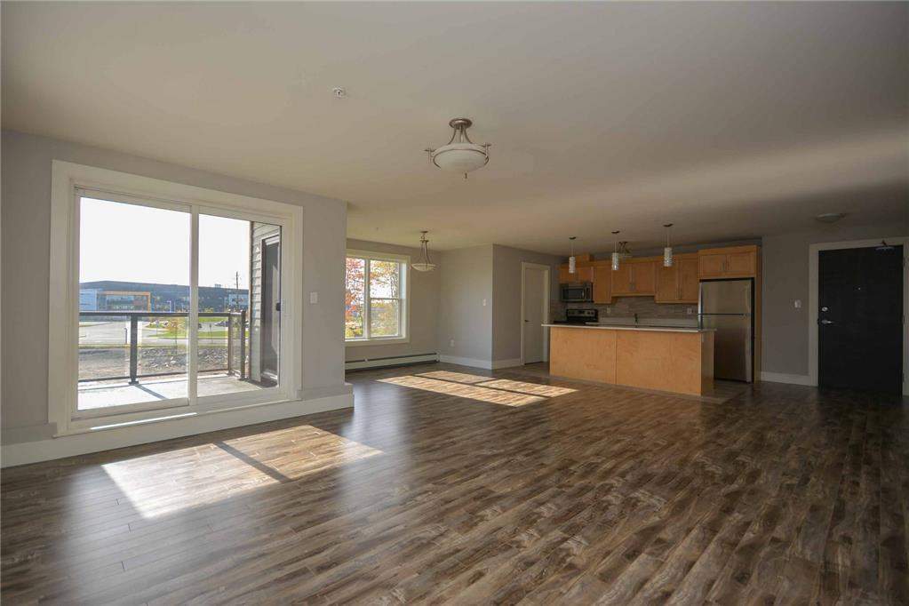 Symphony Suites Apartments - Photo 14