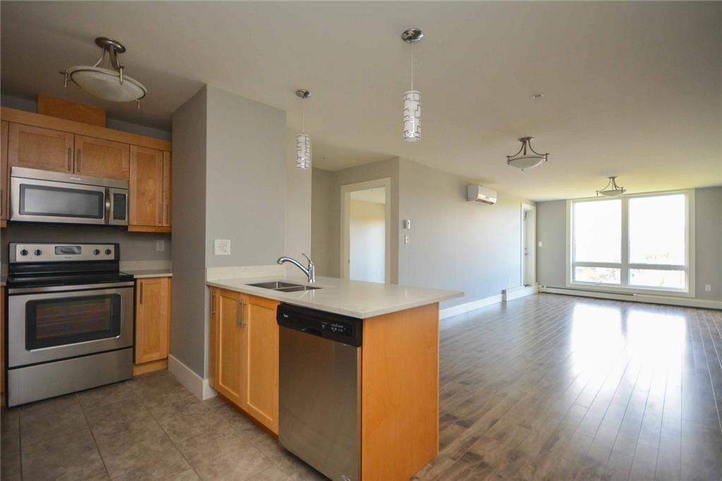 Symphony Suites Apartments - Photo 16