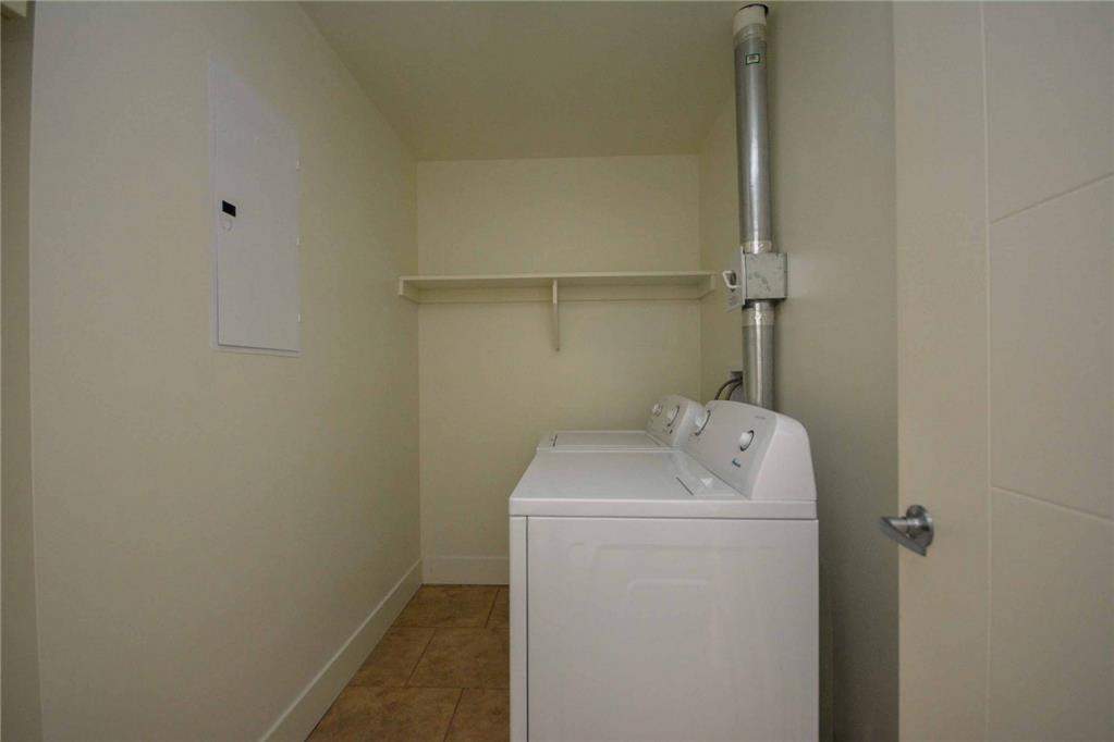 Symphony Suites Apartments - Photo 19