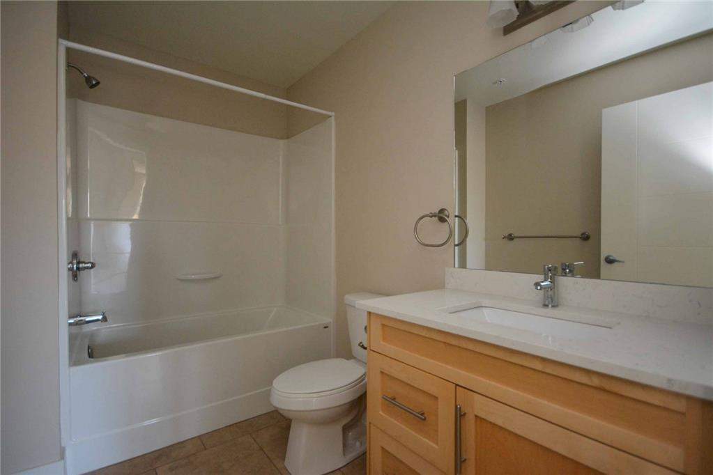 Symphony Suites Apartments - Photo 20