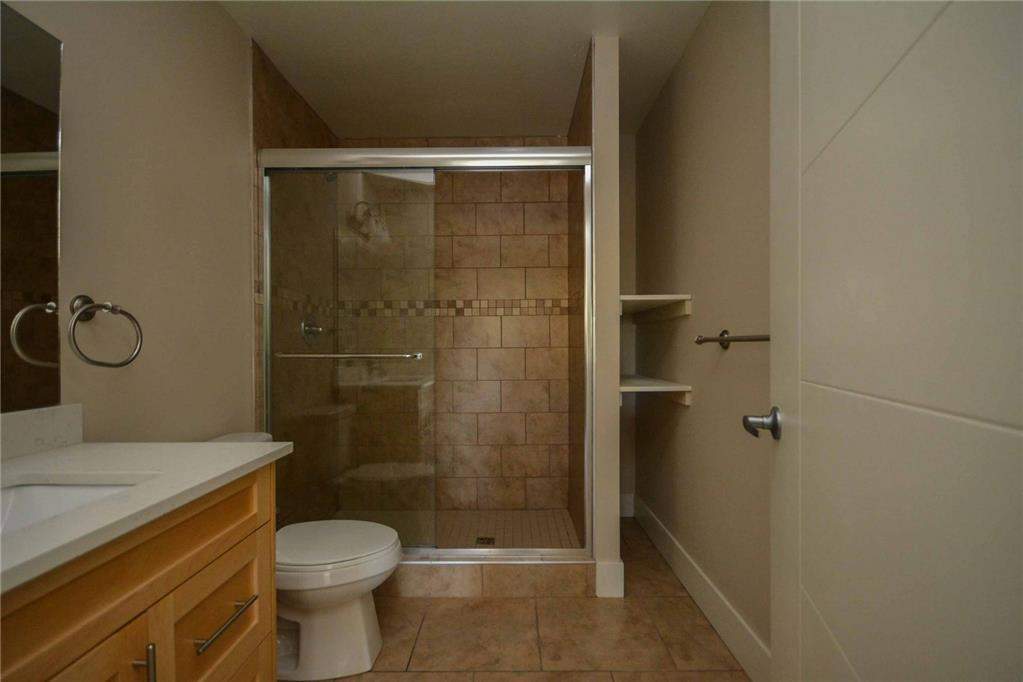 Symphony Suites Apartments - Photo 22
