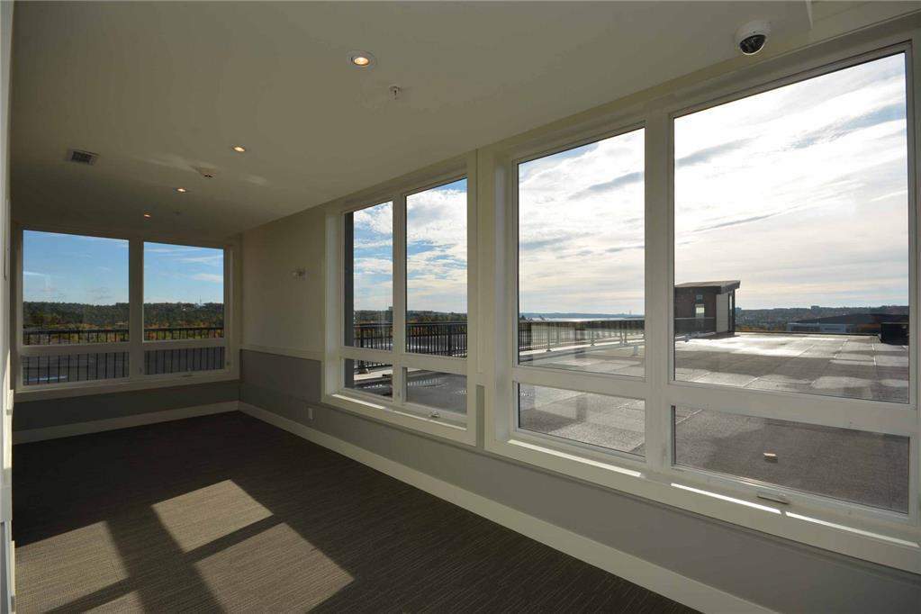 Symphony Suites Apartments - Photo 25