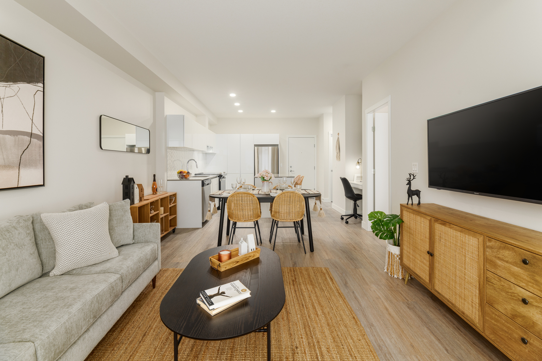 Monarch Apartments - Photo 12