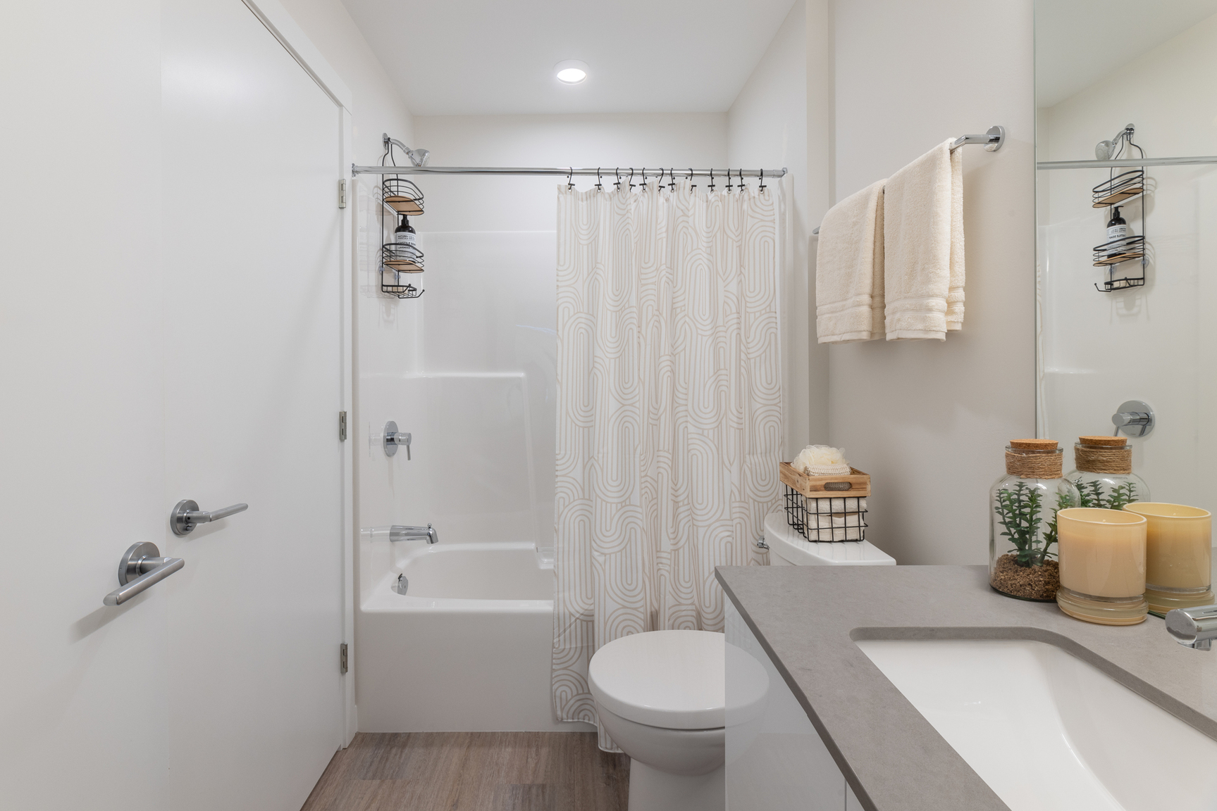 Monarch Apartments - Photo 16