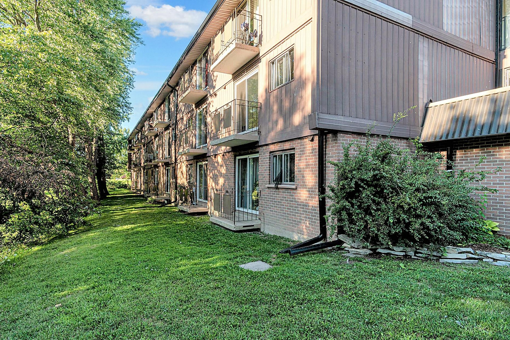 Castell Road Apartments