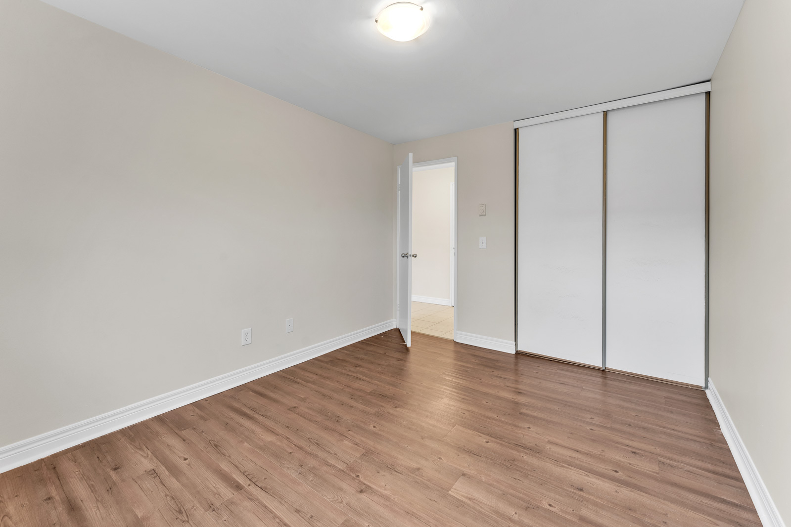 Briceland Apartments - Photo 16
