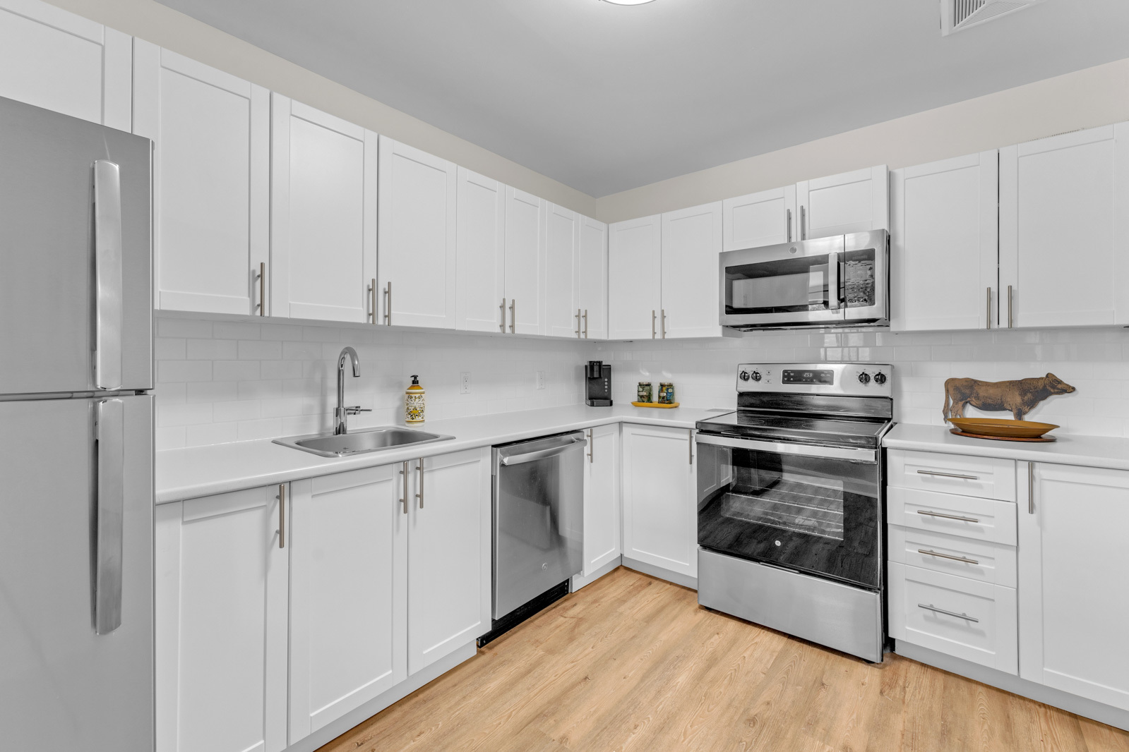 Village on the River Apartments - Photo 5