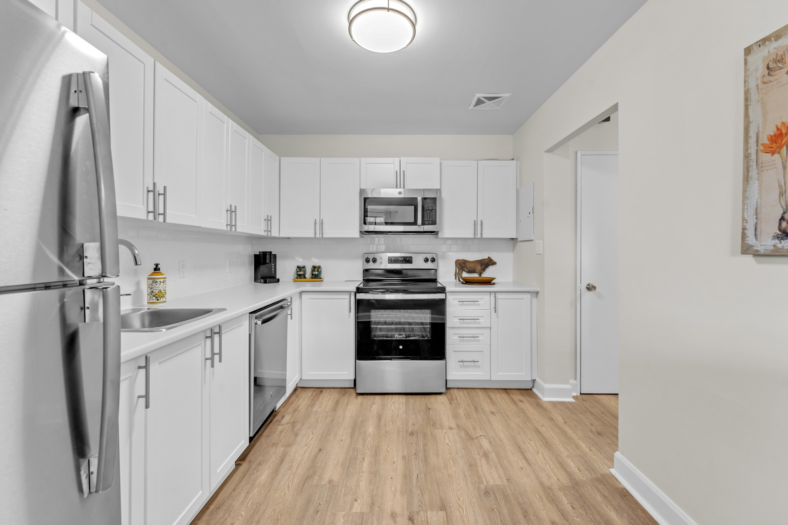 Village on the River Apartments - Photo 6
