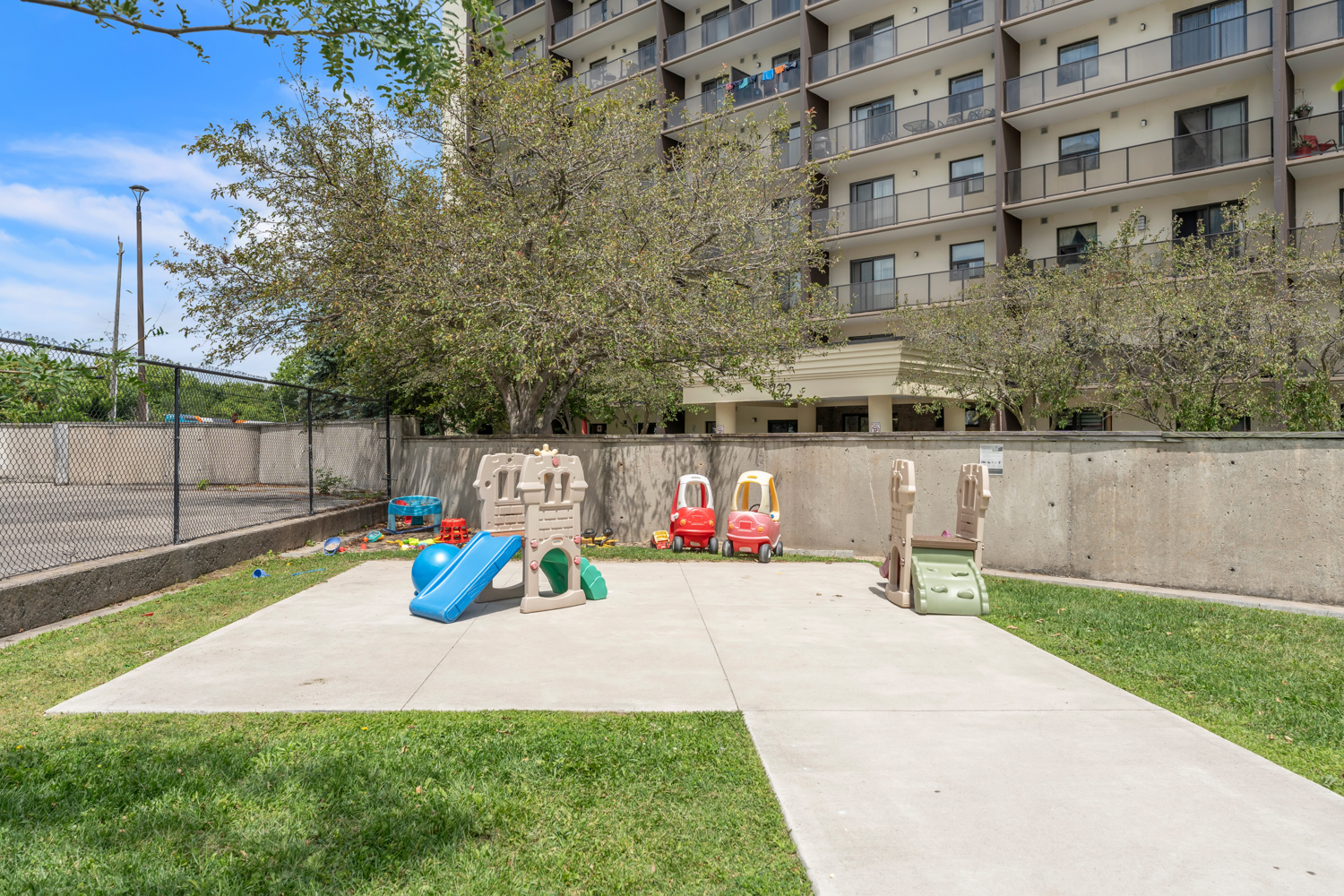 John Counter Place Apartments - Photo 9