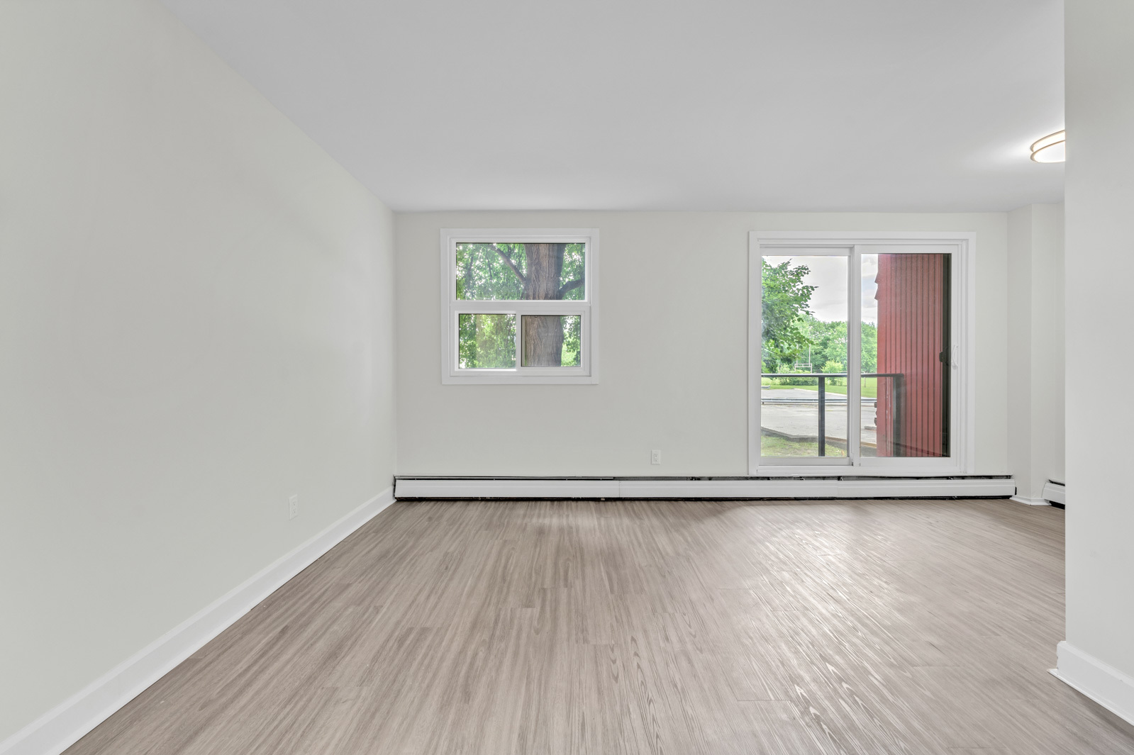 Lasalle I & II Apartments - Photo 7