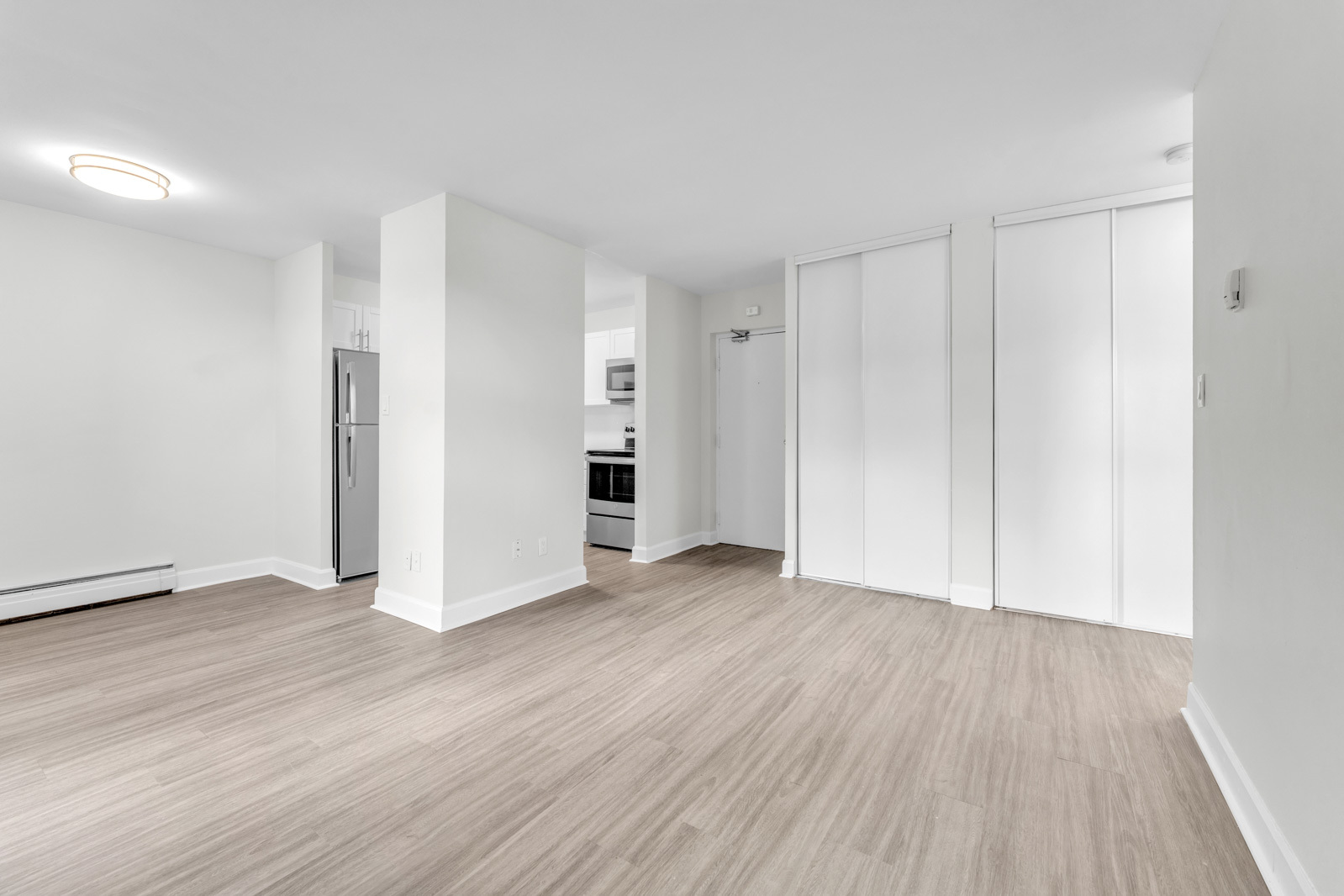 Lasalle I & II Apartments - Photo 8