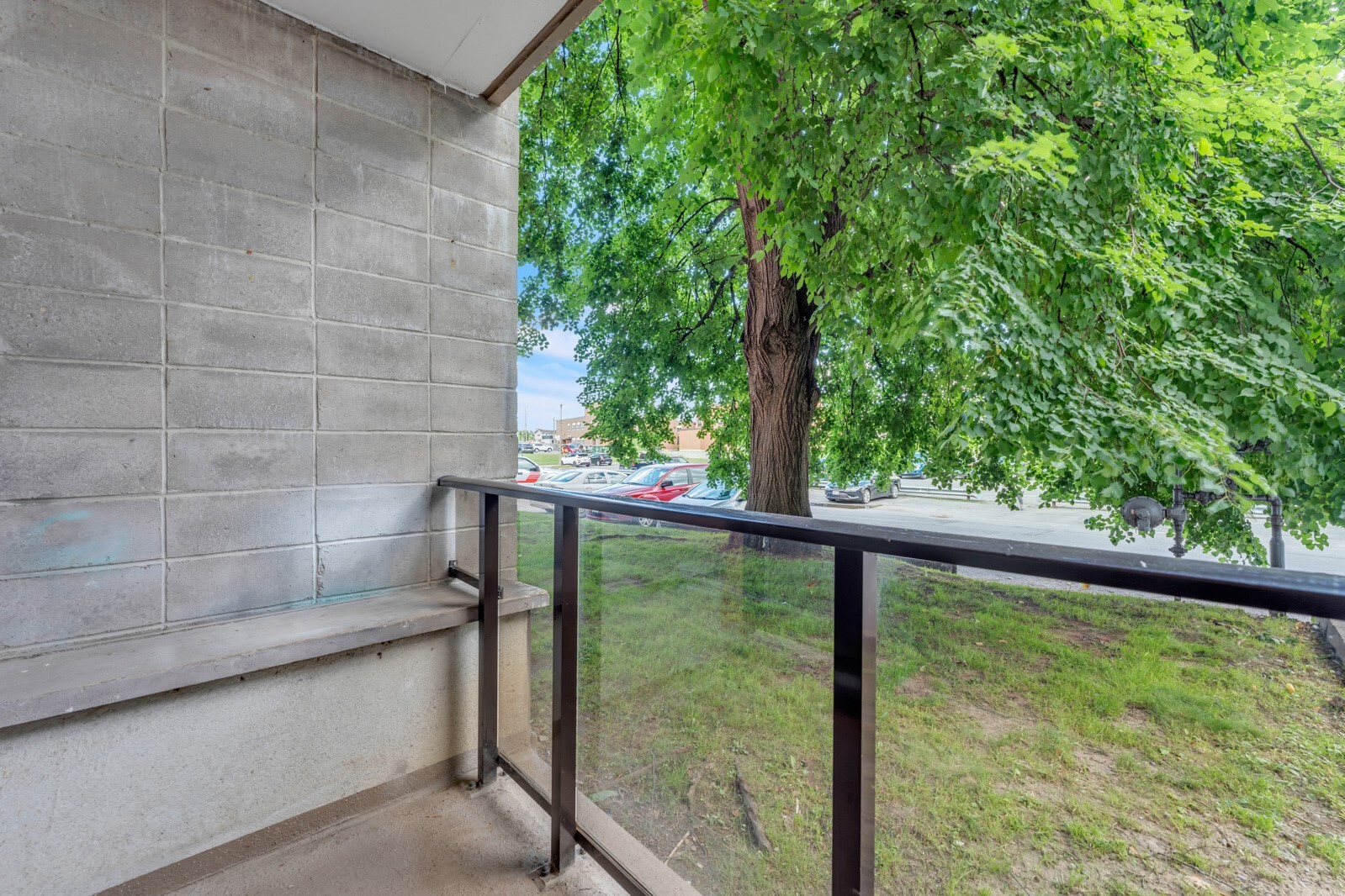Lasalle I & II Apartments - Photo 11