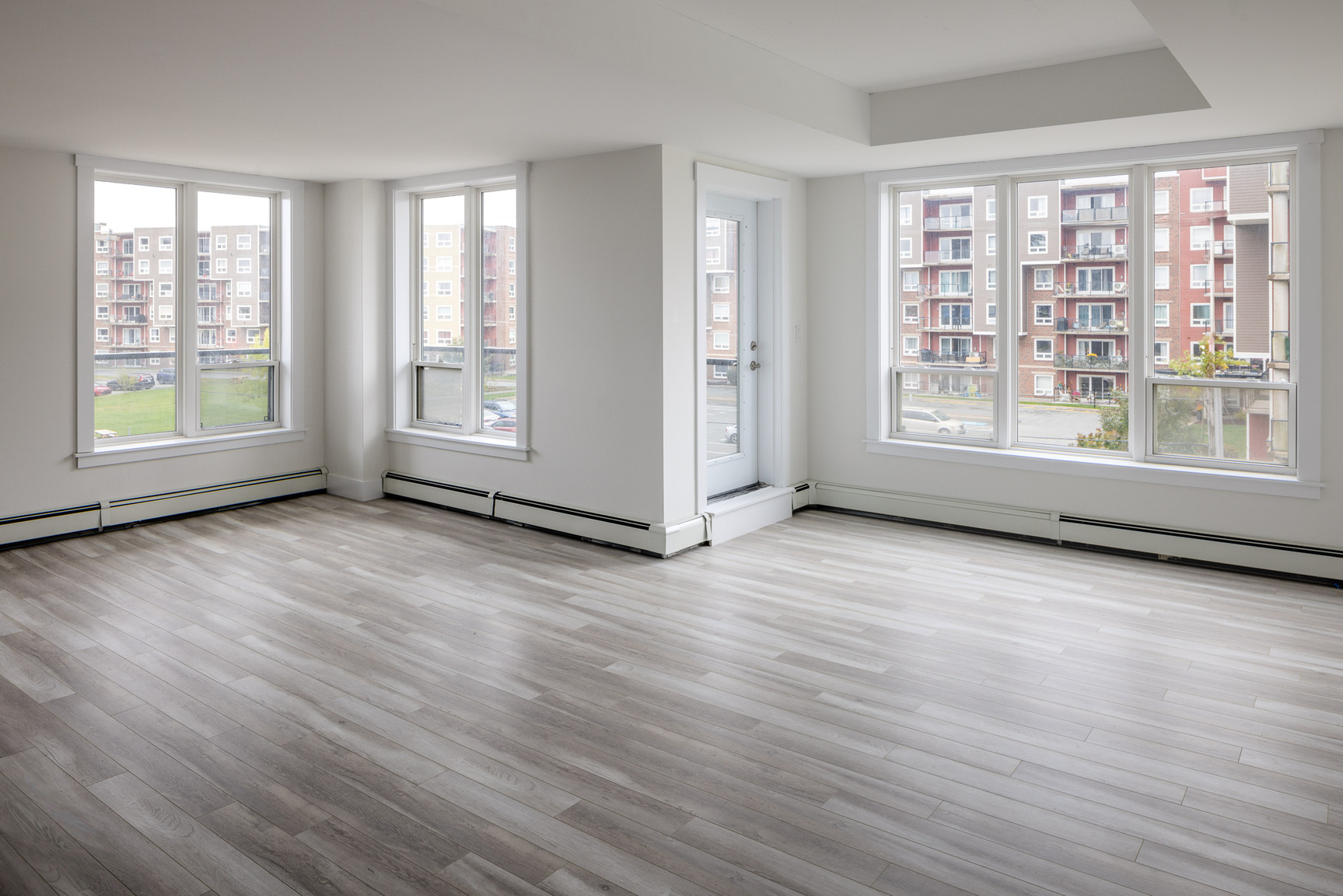 The Ashton Apartments - Photo 10