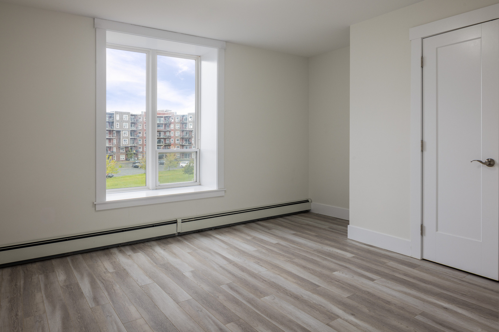 The Ashton Apartments - Photo 12