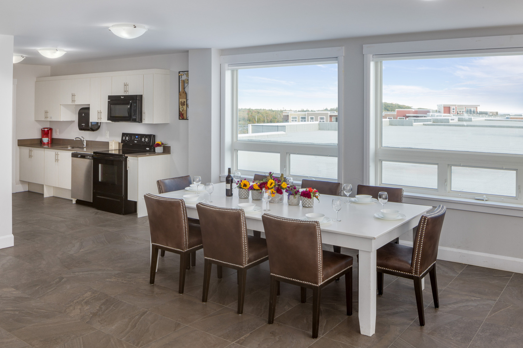 The Kensington Apartments - Photo 3