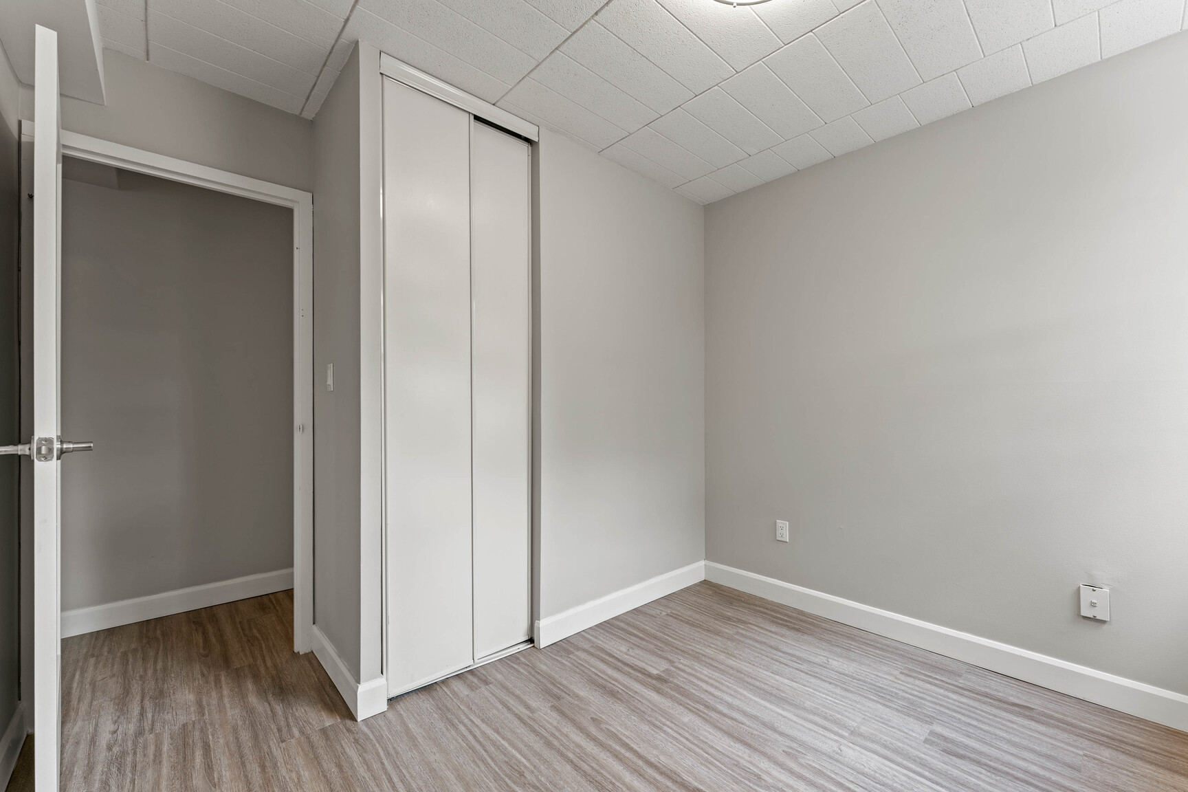 The Graham Bell Apartments - Photo 17