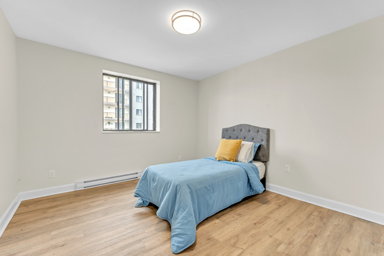 Village on the River Apartments - Photo 14