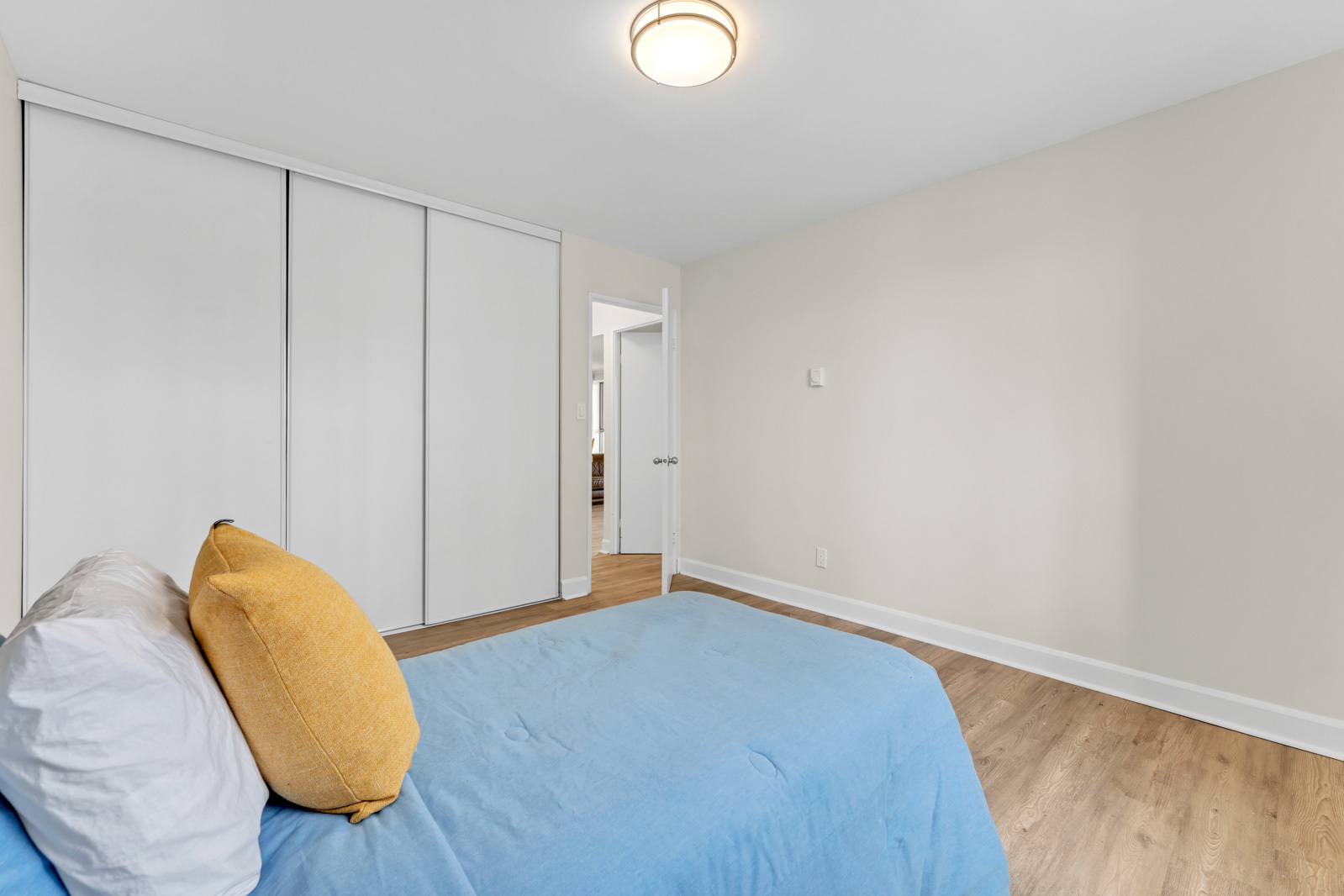 Village on the River Apartments - Photo 15