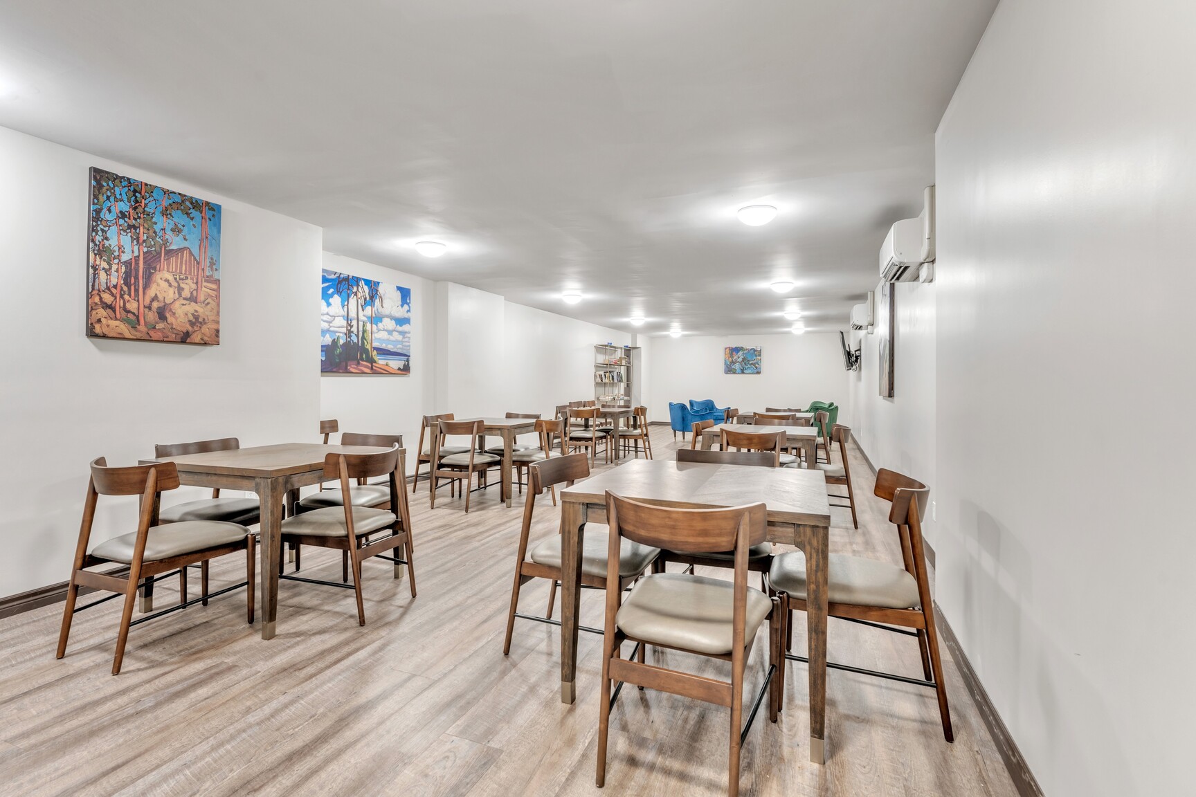 Lasalle I & II Apartments - Photo 18