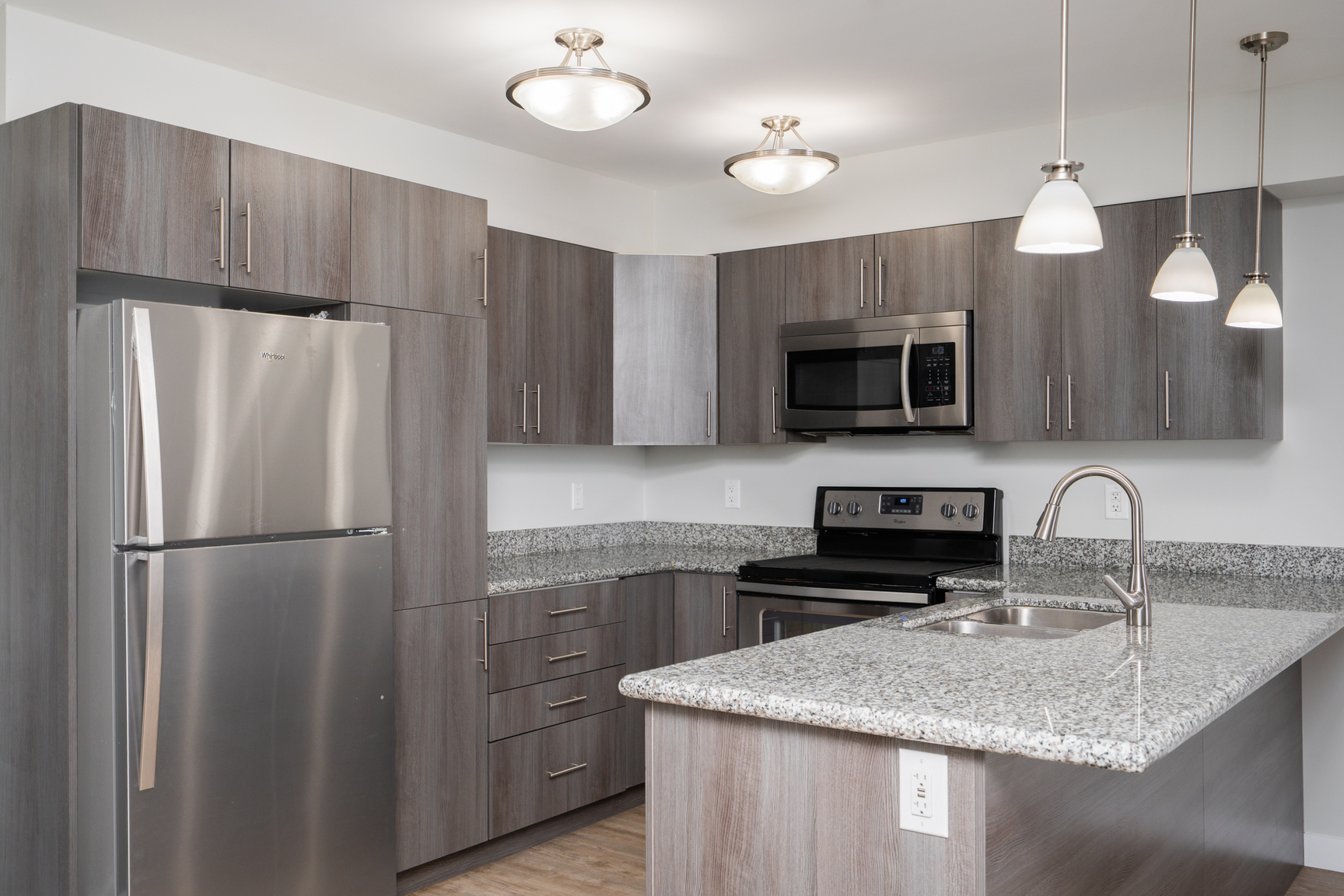 Waterford Village Apartments - Photo 6