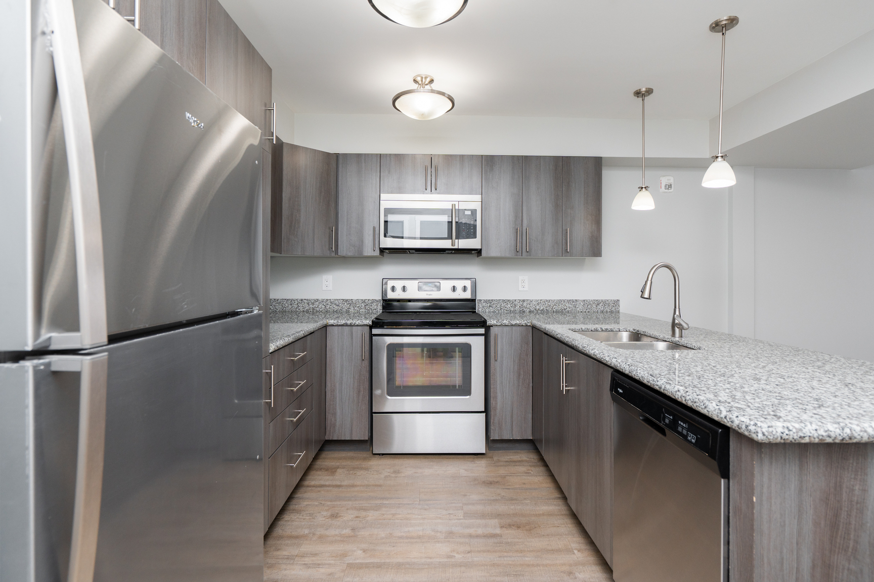 Waterford Village Apartments - Photo 7