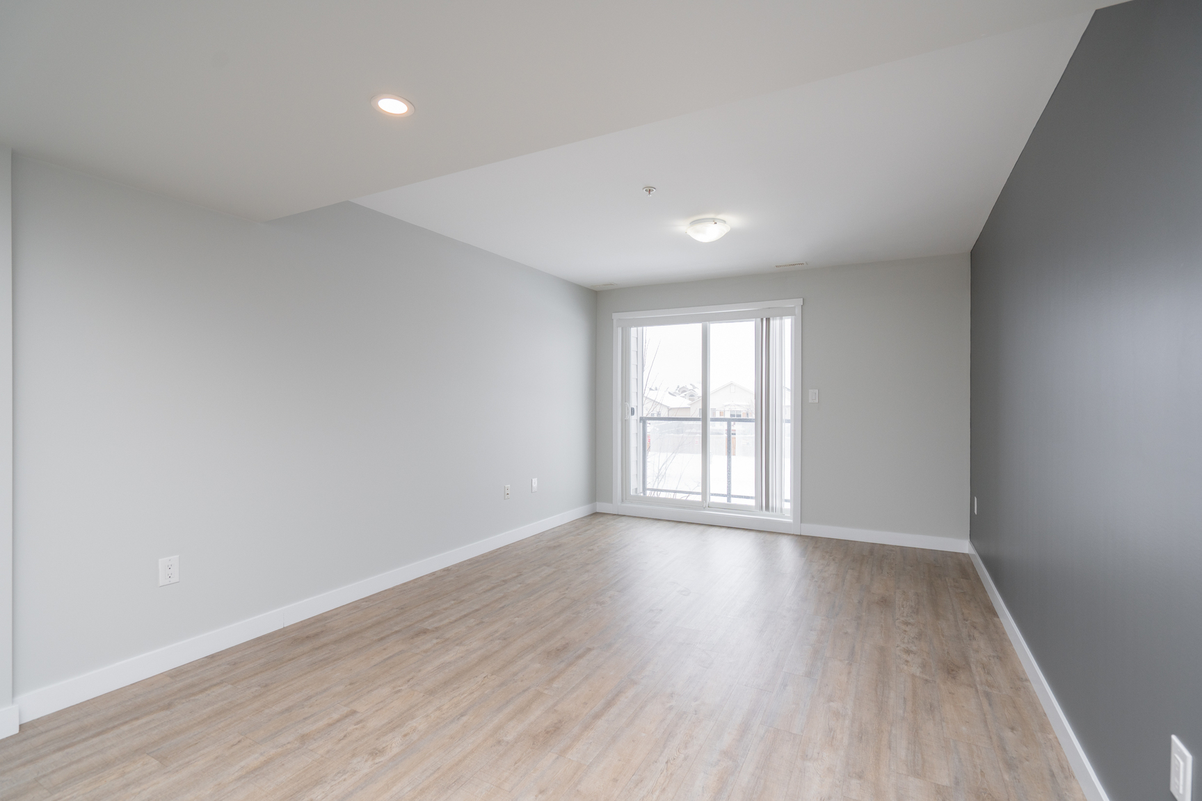 Waterford Village Apartments - Photo 9