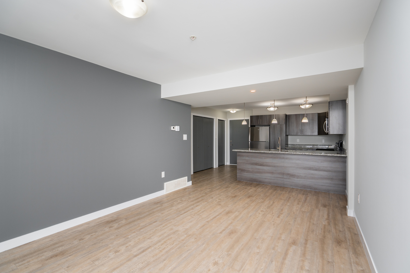 Waterford Village Apartments - Photo 12