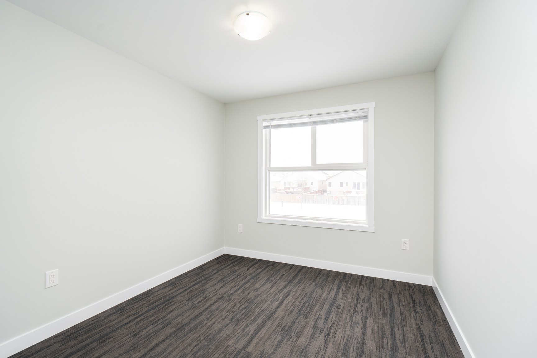 Waterford Village Apartments - Photo 18