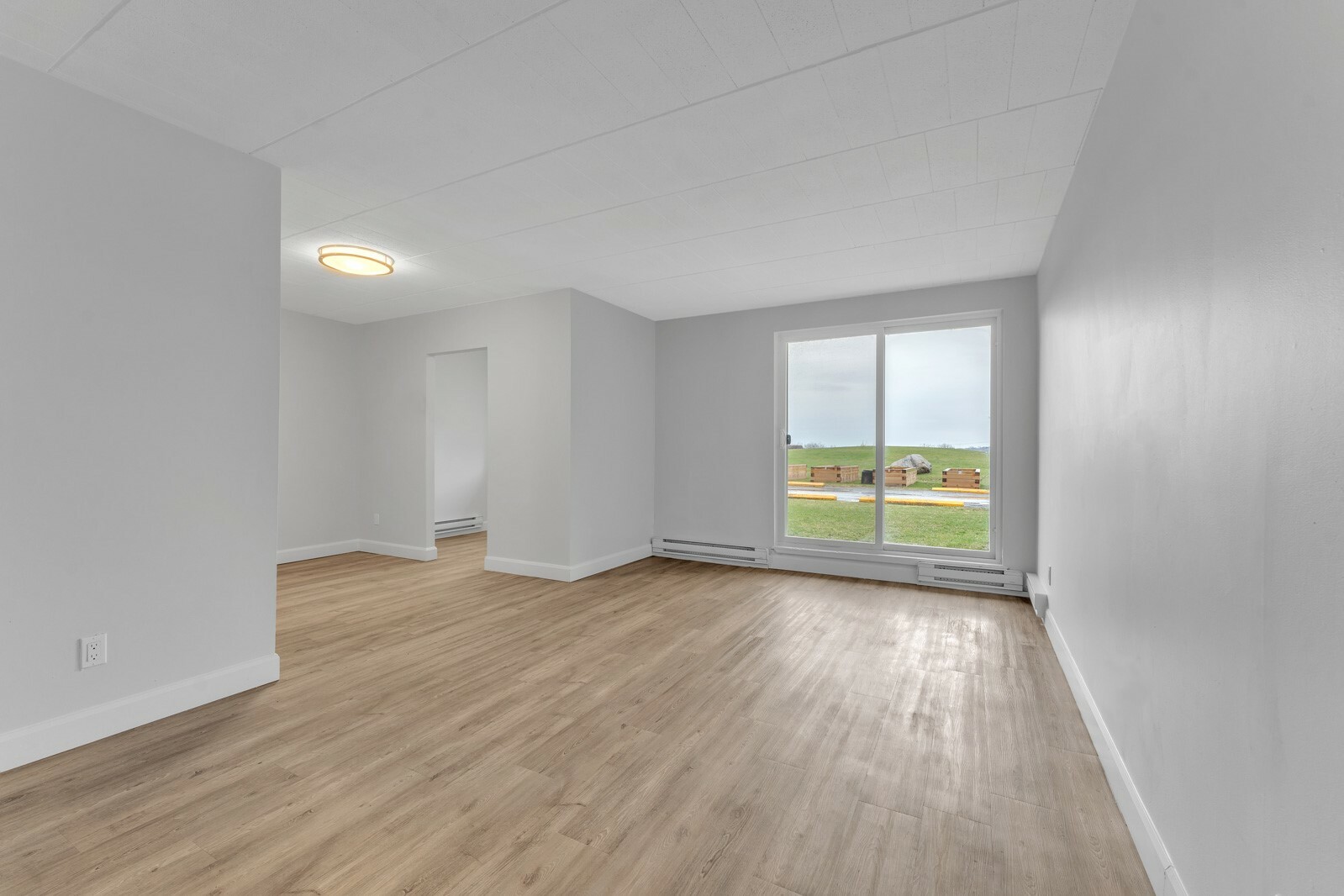 Village Towers Apartments - Photo 7