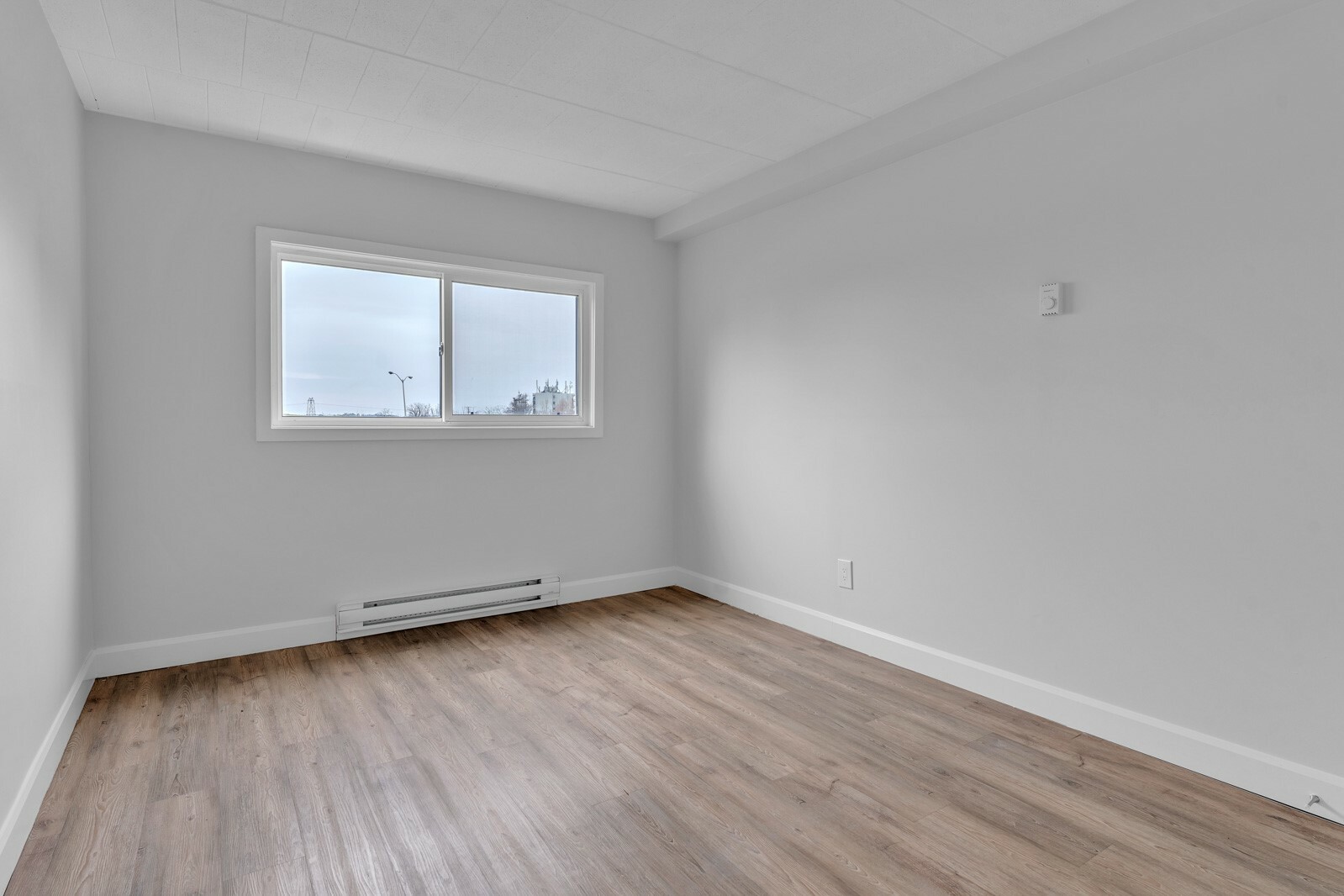 Village Towers Apartments - Photo 11