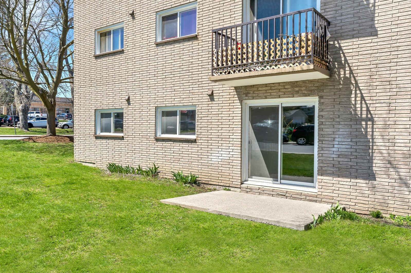 Thomas Apartments - Photo 12