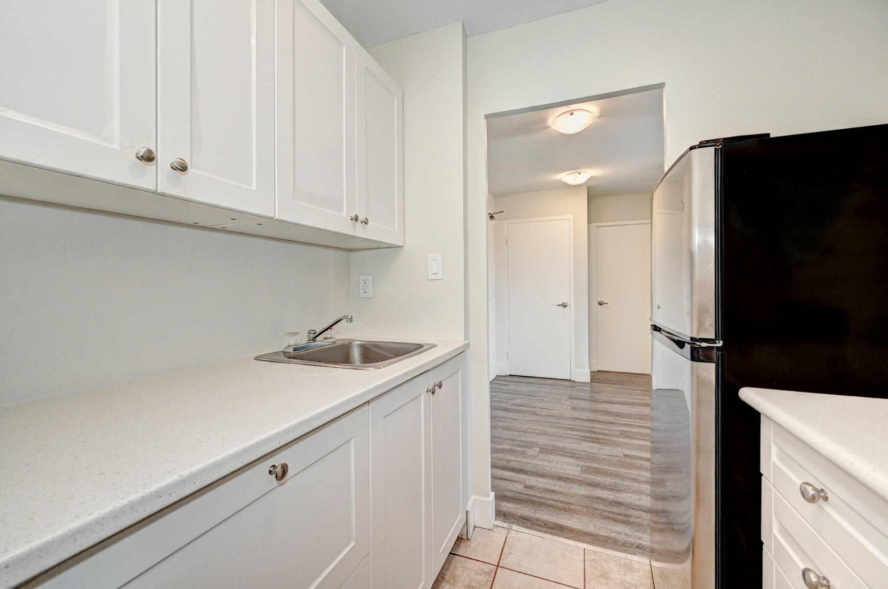 Parkdale Tower Apartments - Photo 6