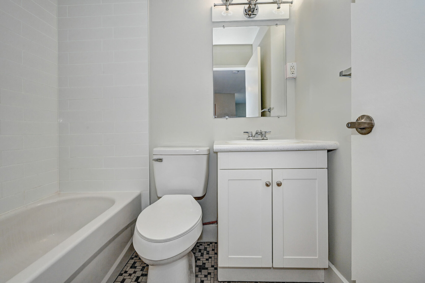 Parkdale Tower Apartments - Photo 13