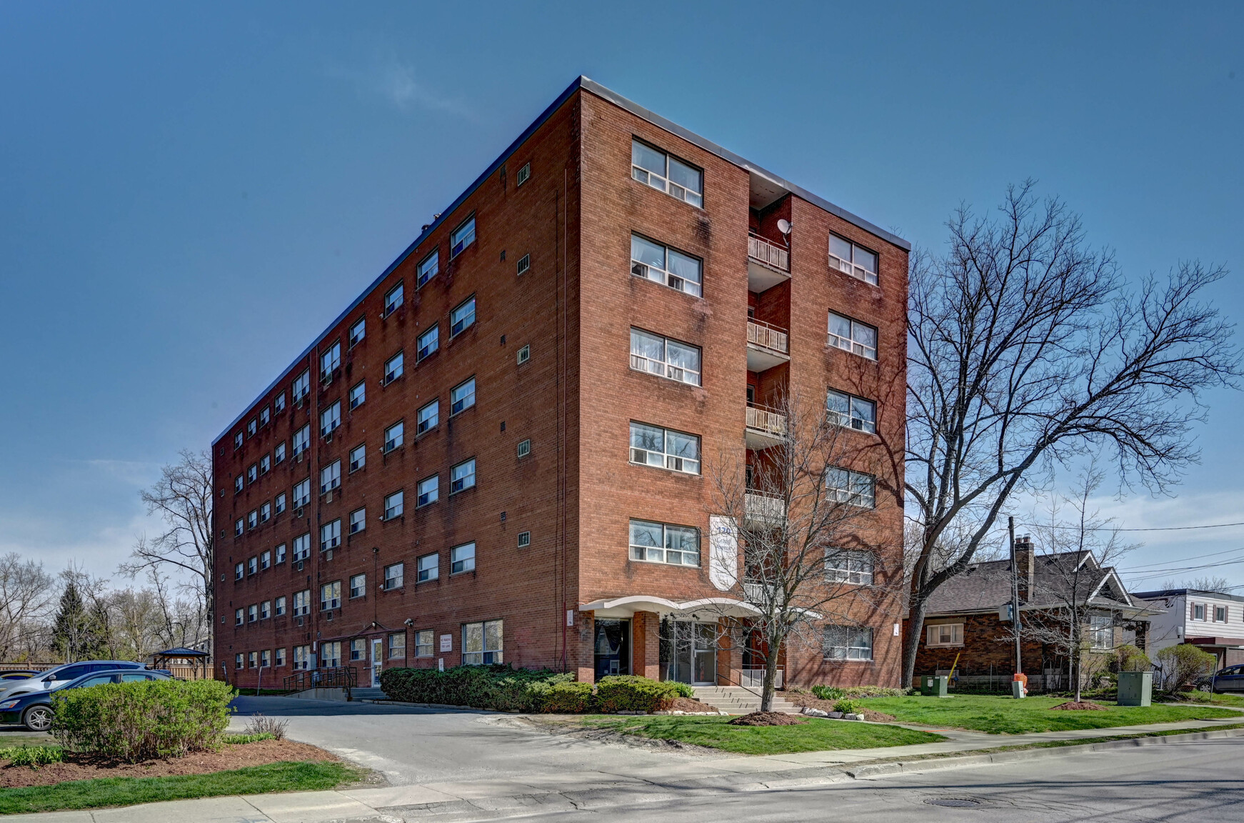 Parkdale Tower Apartments - Photo 21