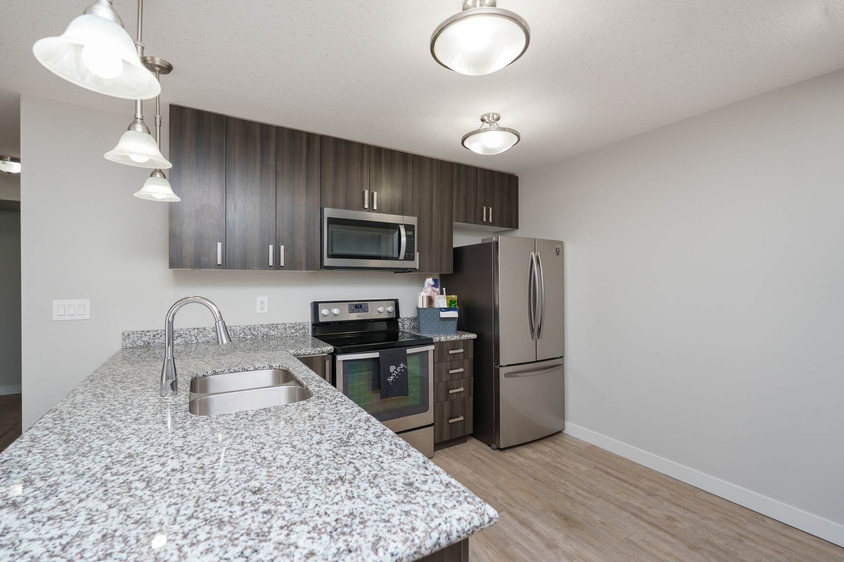 Addison Square Apartments - Photo 12