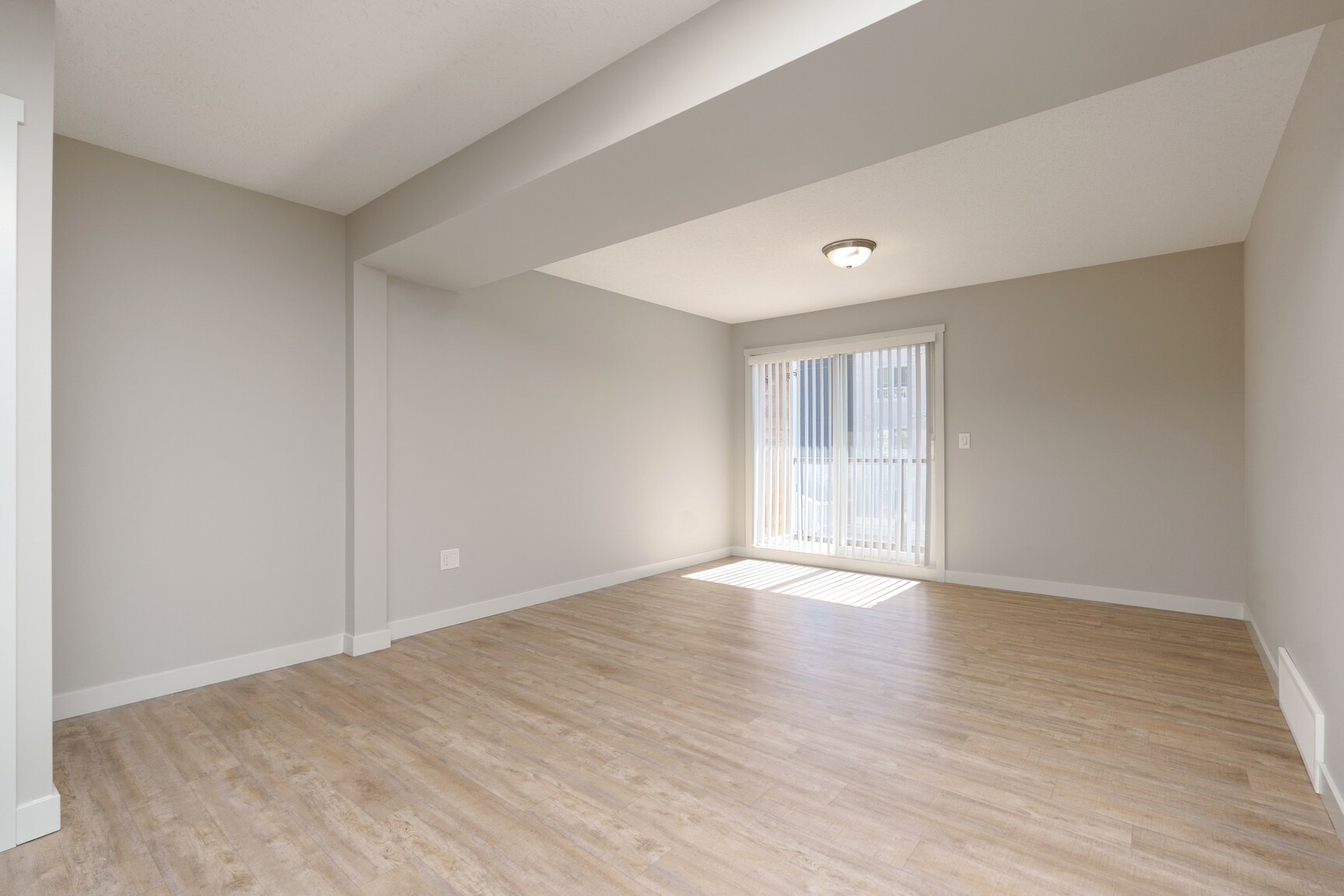 Addison Square Apartments - Photo 13