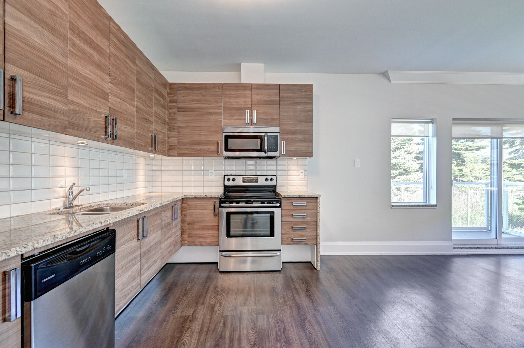 Harris Place Apartments - Photo 12