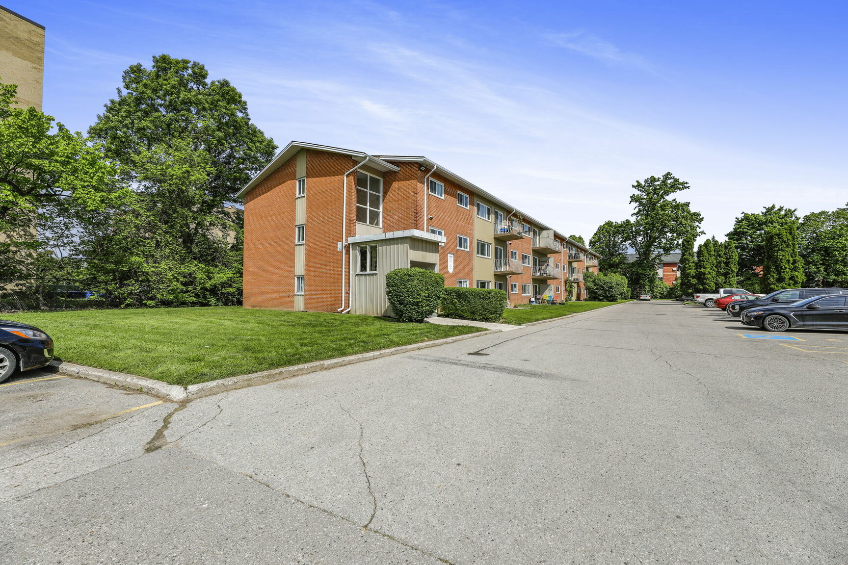 Huron Village Apartments
