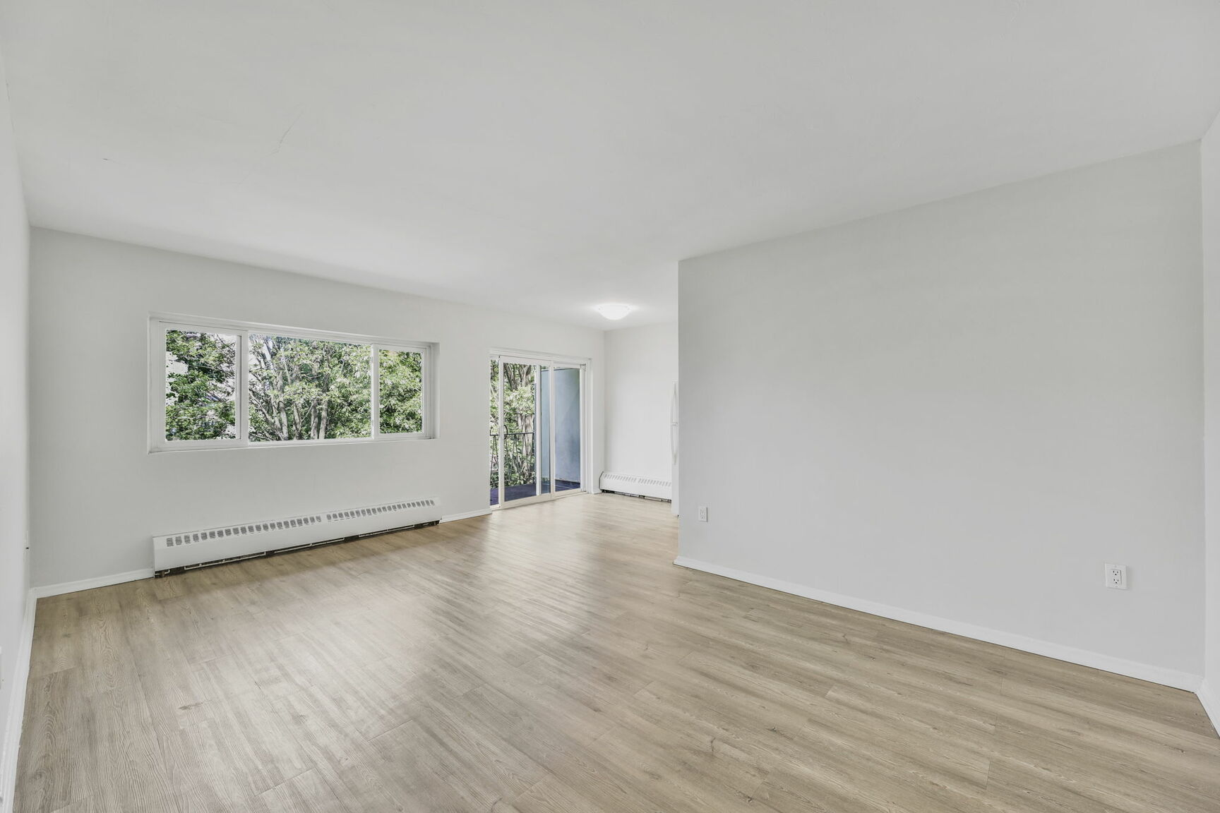 Huron Village Apartments - Photo 5