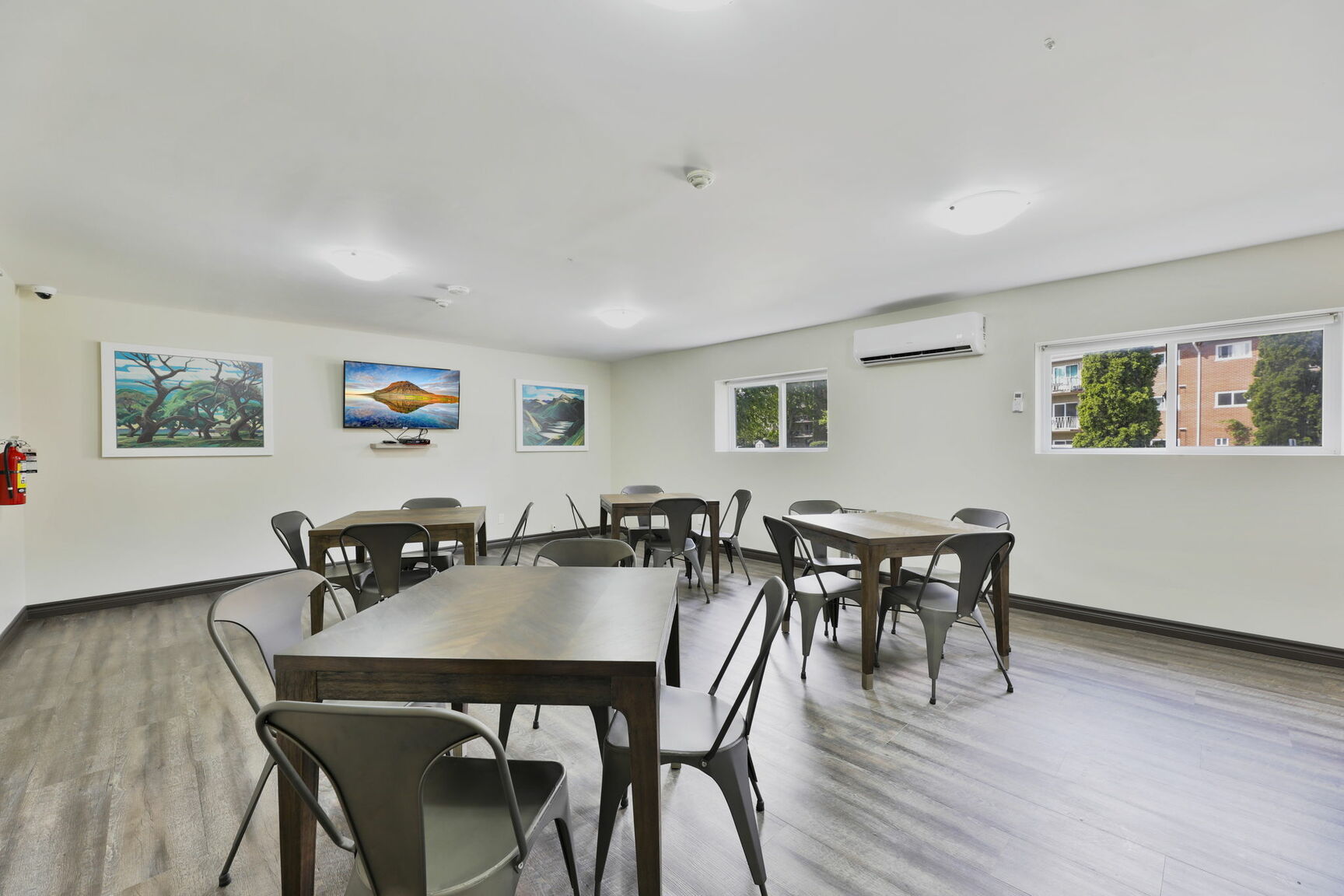 Huron Village Apartments - Photo 20