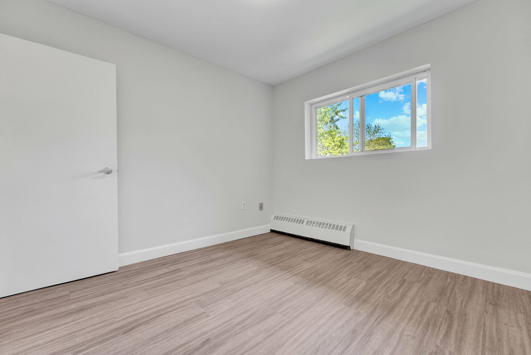 Huron Gardens Apartments - Photo 11