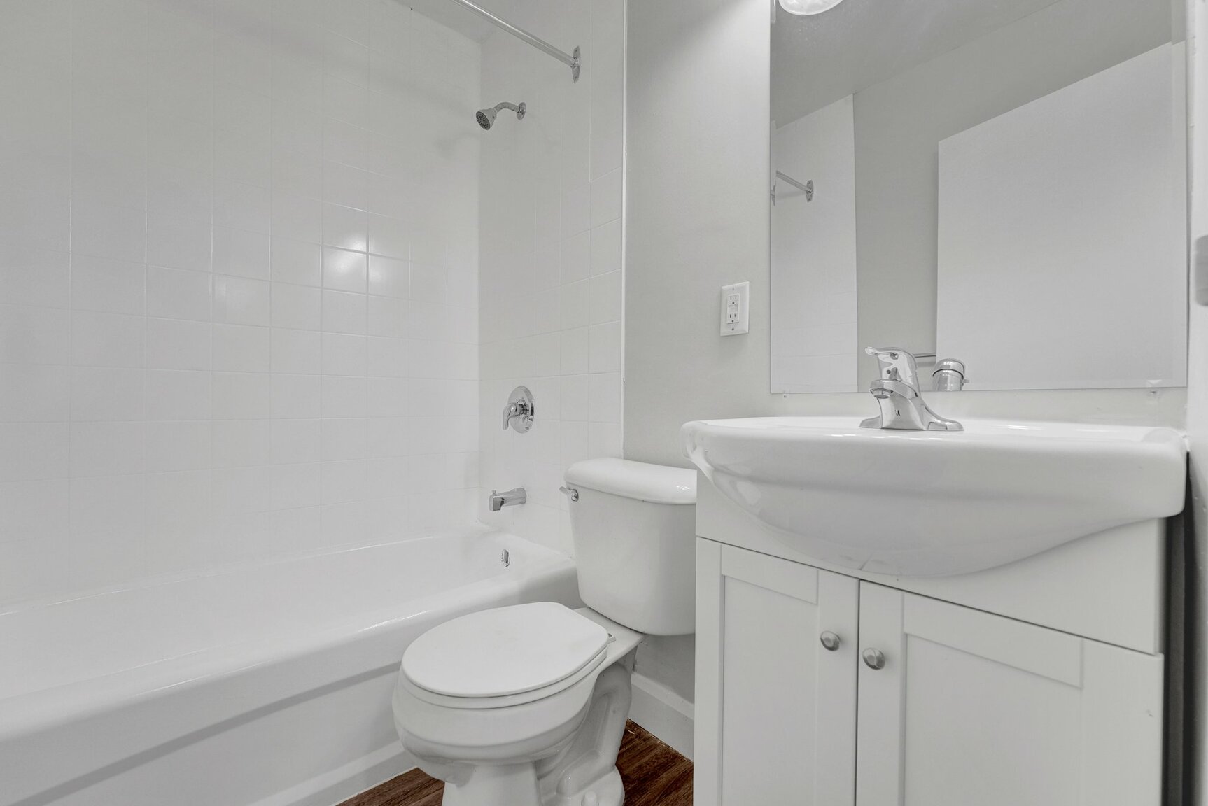 Huron Gardens Apartments - Photo 13