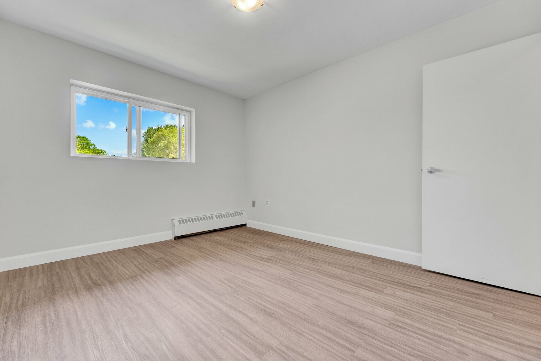 Huron Gardens Apartments - Photo 14