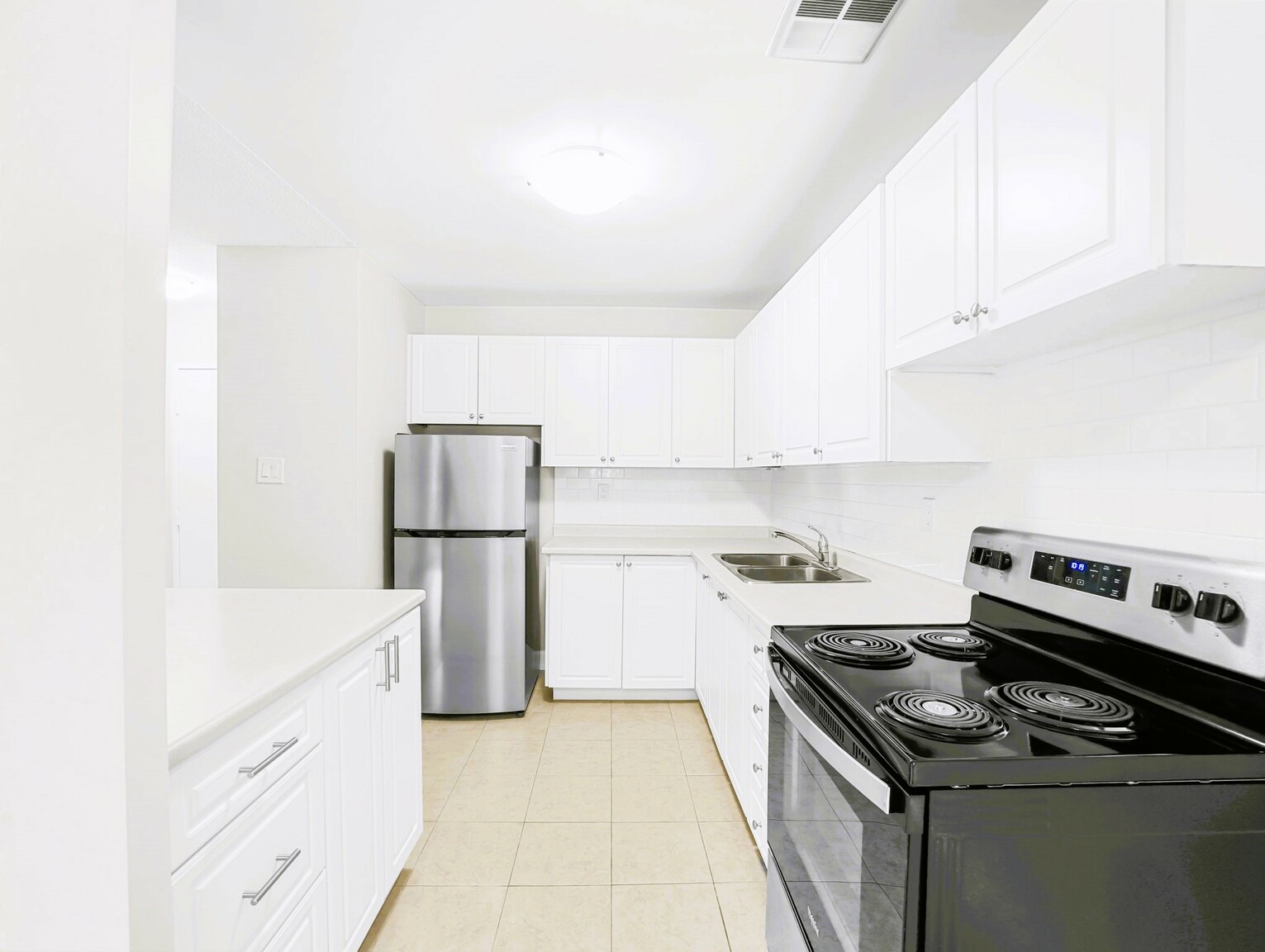 Barker Street Apartments - Photo 13